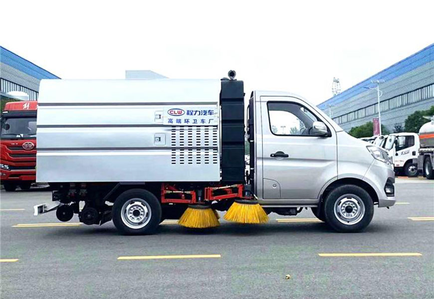 長(zhǎng)安掃路車(chē)側(cè)方圖