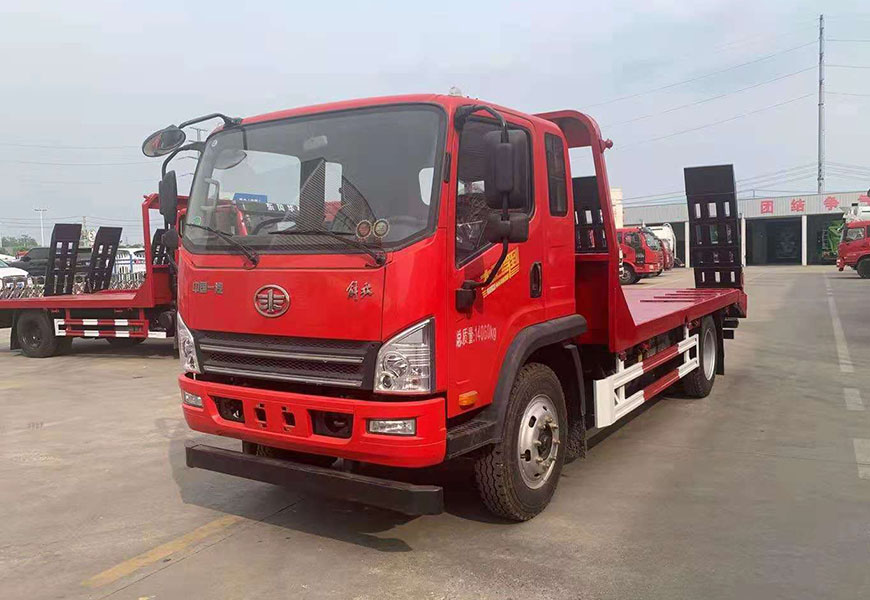 國(guó)六解放平板運(yùn)輸車(chē)